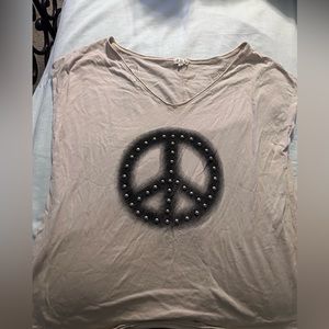 Pol Cap Sleeve Peace Sign Top with Studs
